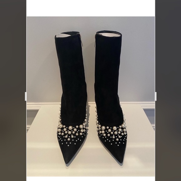 Brand new JIMMY CHOO Mavie 85 Suede Ankle Boots with Pearls - Picture 4 of 11